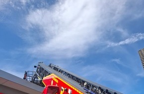 Feuerwehr Bocholt: FW Bocholt: Entstehungsbrand in Gewerbeobjekt