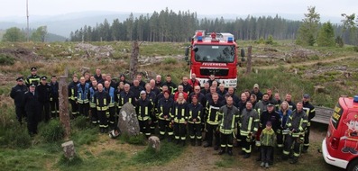 Feuerwehr Kirchhundem : FW-OE: Gemeinschaftsübung über die Kreisgrenze hinaus