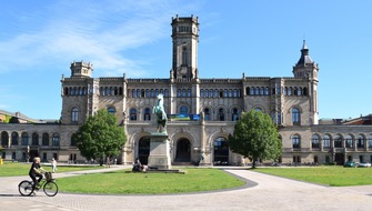 DAAD: "Herausforderung Fortschritt" in der Biotechnologie: 450 internationale Studierende zu Gast beim DAAD-Stipendiatentreffen in Hannover