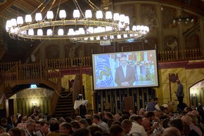Mit Staatsmedaille und WHO-Botschaft: AirMed World Congress 2026 in München feierlich eröffnet