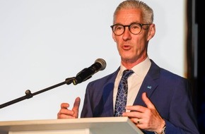 Bundesinnung der H&ouml;rakustiker Kd&ouml;R: Meisterfeier am Rhein: H&ouml;rakustiker erhielten ihre Meisterbriefe