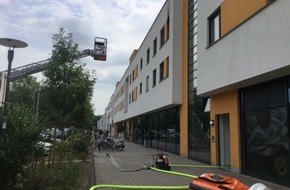 Feuerwehr und Rettungsdienst Bonn: FW-BN: Feuer in einem Mehrfamilienhaus, Bewohnerin bleibt unverletzt