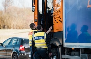 Bundespolizeidirektion München: Bundespolizeidirektion München: Berufskraftfahrer mit gefälschtem Führerschein unterwegs/ Bundespolizei verweigert Lkw-Lenker die Einreise
