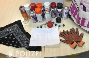 Polizeipräsidium Westpfalz: POL-PPWP: Graffiti-Sprayer in flagranti erwischt