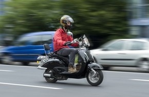 Deutscher Verkehrssicherheitsrat e.V.: Gefährliches Alter - Hohes Unfallrisiko für 15- bis 17-Jährige (BILD)