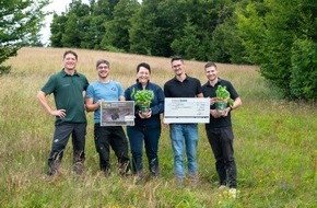 Edeka Südwest: Presse-Information: Auerhahn-Projekt gewinnt beim Naturschutzwettbewerb „Unsere Heimat & Natur“