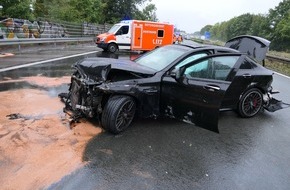 Feuerwehr Dortmund: FW-DO: Unfall auf der BAB 45 verursacht langen Stau