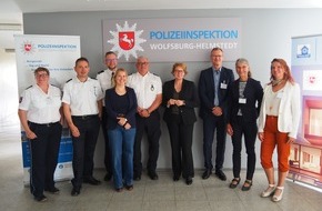 Polizei Wolfsburg: POL-WOB: Innenministerin Daniela Behrens besuchte im Rahmen ihrer diesjährigen Sommerreise die Polizeiinspektion Wolfsburg-Helmstedt