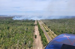 Bundespolizeidirektion 11: BPOLD 11: Brandbekämpfung aus der Luft: Die Bundespolizei erneut im Einsatz gegen den Waldbrand in der Gohrischheide