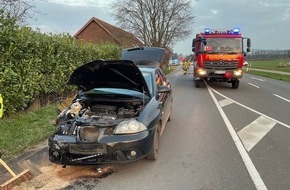 Freiwillige Feuerwehr Alpen: FW Alpen: Verkehrsunfall mit zwei Pkw