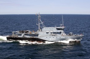 Presse- und Informationszentrum Marine: Minentauchereinsatzboot "Rottweil" geht auf große Fahrt (BILD)
