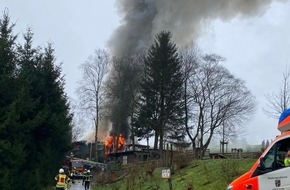 Feuerwehr Drolshagen: FW Drolshagen: Gebäudebrand in Stupperhof