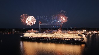 TUI Cruises GmbH: Der schönste Moment des Jahres auf hoher See: Die Mein Schiff 7 wurde in der Kieler Förde getauft