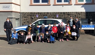 Polizeidirektion Wittlich: POL-PDWIL: Grundschulkinder besuchen die Polizeiwache Gerolstein