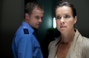 SAT.1: Katarina Witt spielt ihre erste TV-Hauptrolle im SAT.1-TV-Event "Der Feind in meinem Leben" am 23. Januar 2013 (BILD)