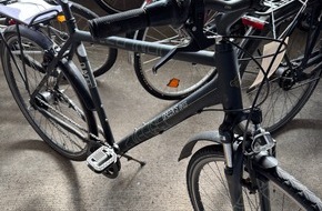 Polizeiinspektion Rotenburg: POL-ROW: Zwei gestohlene Fahrr&auml;der sichergestellt: Polizei sucht Eigent&uuml;mer