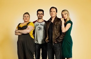 ProSieben: KORREKTUR: NEUE SENDEZEIT! Die erste Sitcom zu einem Kinofilm: "Bully macht Buddy" ab 18. November auf ProSieben (BILD)