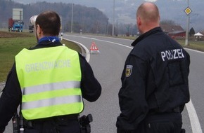 Bundespolizeiinspektion Konstanz: BPOLI-KN: Ohne Führerausweis vor Großkontrolle geflüchtet