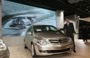 Daimler AG: Eckhard Cordes, responsable de la division Mercedes Car Group, annonce la mise en oeuvre de série du filtre à particules diesel