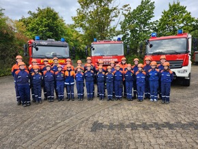 FW Beverungen: 24 Stunden im Einsatz / Berufsfeuerwehrtag der Jugendfeuerwehren Beverungen, Dalhausen und Herstelle