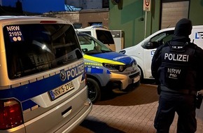 Polizei Mettmann: POL-ME: Groß angelegte Kontrollaktion in Velbert: Polizei und städtische Behörden überprüfen vier Wohnobjekte - 2504033