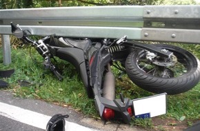 Polizei Düren: POL-DN: Kradfahrer stürzt