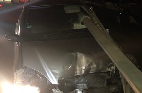 Polizeidirektion Wittlich: POL-PDWIL: Auto durchbricht Geländer