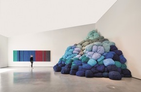 Kunstmuseum St.Gallen: Sheila Hicks | Einladung zum Presserundgang am 3. Februar um 11 Uhr, LOK