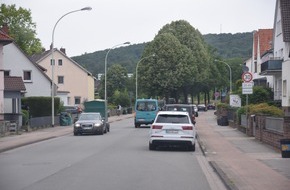 Polizeiinspektion Hameln-Pyrmont/Holzminden: POL-HM: Riskanter Überholvorgang führt zu Verkehrsunfall