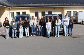 Polizei Eschwege: POL-ESW: "Girl´s Day" bei der Polizeidirektion Werra-Meißner; 13 Schülerinnen gewinnen Einblick in den Alltag der Hessischen Polizei
