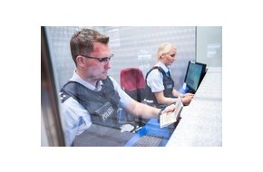 Bundespolizeidirektion Sankt Augustin: BPOL NRW: Offene Geldstrafe in Höhe von 3.250 Euro
- Bundespolizei vollstreckt Haftbefehl am Köln/Bonn Airport