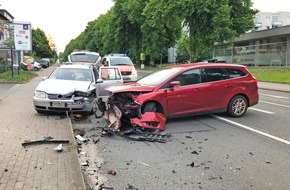 Polizei Mettmann: POL-ME: 52-jähriger Dortmunder bei Autounfall schwer verletzt - Wülfrath - 220065