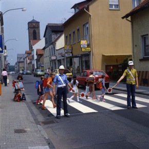 70 Jahre „Schülerlotsen“ – Fokus auf die Schulwegsicherheit