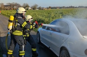 Freiwillige Feuerwehr Bedburg-Hau: FW-KLE: Fahrzeugbrand