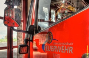 Feuerwehr Mönchengladbach: FW-MG: Erster Herbststurm 2017 zieht über Mönchengladbach.