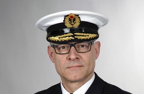 Presse- und Informationszentrum Marine: Kieler Admiral geht nach Bonn - Flottillenadmiral Kaack übergibt Einsatzflottille 1 an Kapitän zur See Bock
