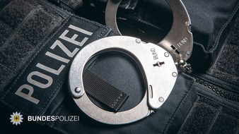 Bundespolizeidirektion München: Bundespolizeidirektion München: Mit Weinflasche zugeschlagen / Haftrichtervorführung nach Gewalttat