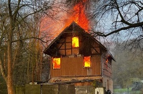 Landespolizeiinspektion Nordhausen: LPI-NDH: Wohnhaus in Brand