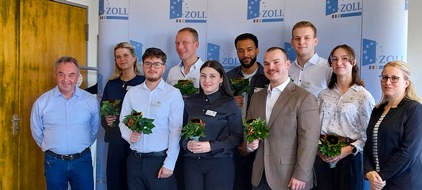 Hauptzollamt Braunschweig: HZA-BS: Hauptzollamt Braunschweig hei&szlig;t acht duale Studenten f&uuml;r den Studiengang "Bachelor of Laws (LL.B.)" willkommen