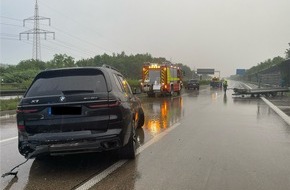Freiwillige Feuerwehr Lehrte: FW Lehrte: Starkregen verursacht Verkehrsunfall auf der A7