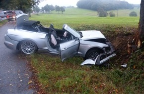 Kreispolizeibehörde Oberbergischer Kreis: POL-GM: 270919-874:  Autofahrer erlitt bei Unfall schwere Verletzungen