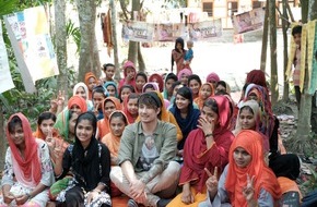 UNICEF Deutschland: Julien Bam trifft Kinder in den Slums von Dhaka