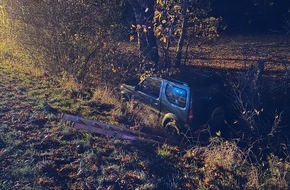 Freiwillige Feuerwehr Gemeinde Schiffdorf: FFW Schiffdorf: Pkw kommt von Fahrbahn ab - Fahrer unverletzt