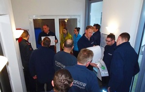 Freiwillige Feuerwehr Bedburg-Hau: FW-KLE: Feuerwehr muss sich gut auskennen: Orientierung in Gebäuden kann Leben retten