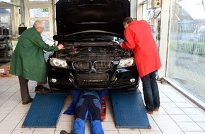 AUTO BILD: AUTO BILD-Verbrauchertest: Gebrauchtwagenprüfer arbeiten unzuverlässig und erstellen fehlerhafte Gutachten