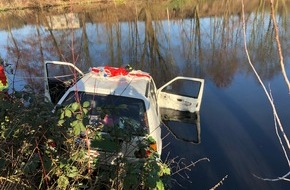 Polizeiinspektion Harburg: POL-WL: PKW gestohlen und in Regenrückhaltebecken versenkt