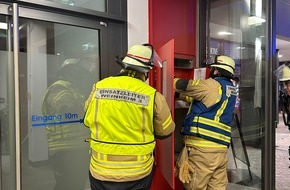 Feuerwehr Weinheim: FW Weinheim: Handdruckmelder missbraucht - Weinheimer Feuerwehr r&uuml;ckt umsonst ins Karlsberg Carr&eacute; aus