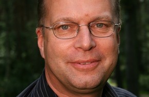 news aktuell GmbH: "Hier ist eine Digicam und nun machen Sie mal" reicht nicht - news aktuell im Expertengespräch mit Medienberater und Fotoprofi Bernd Beuermann