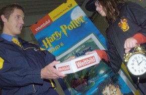 Deutsche Post DHL Group: Der neue Harry Potter kommt auf Wunsch zur Geisterstunde / "Magischer Service" von Weltbild und Deutscher Post
