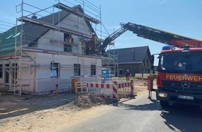 Freiwillige Feuerwehr Alpen: FW Alpen: Unterstützung Rettungsdienst